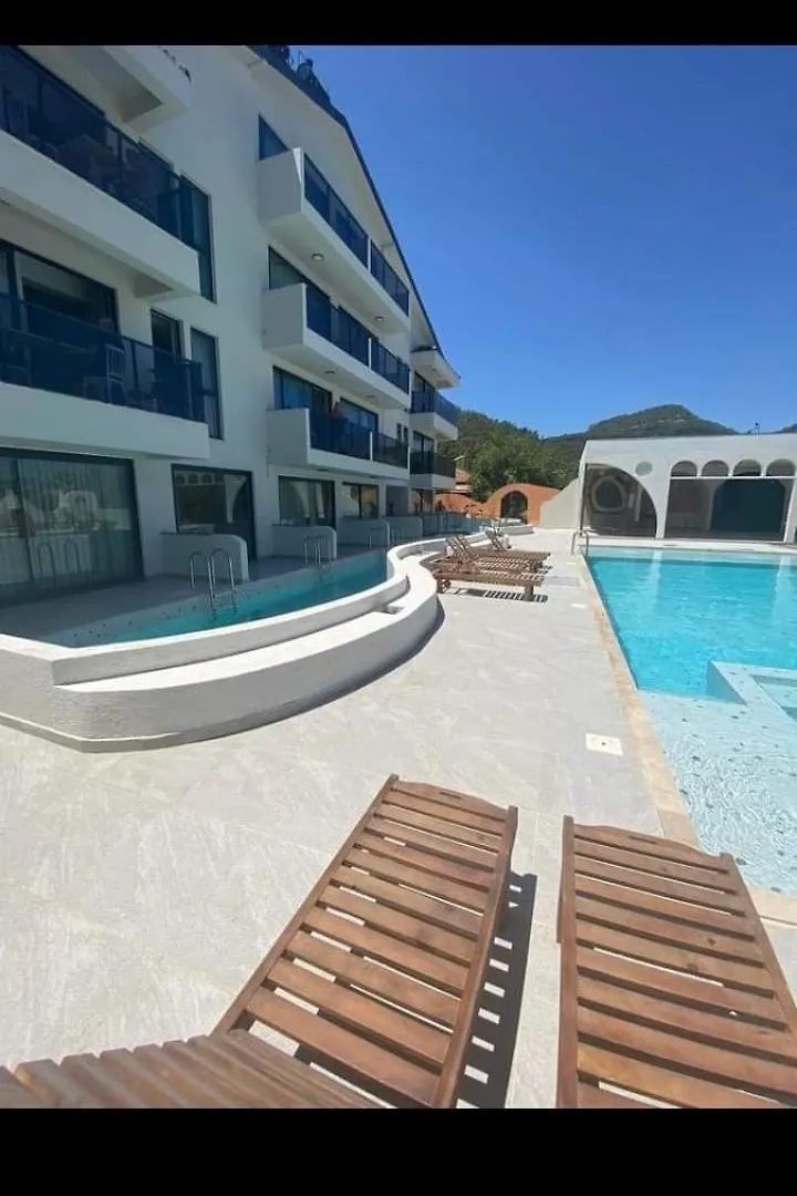 Suites With Private Pools Oludeniz Apartment