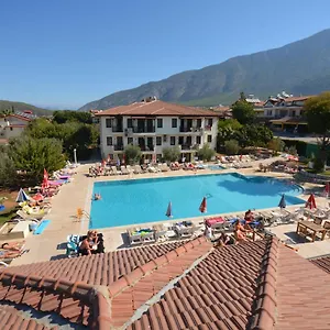 2* Hotel Saray