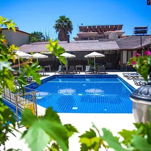 杜高斯布提克公寓式酒店 厄吕代尼兹